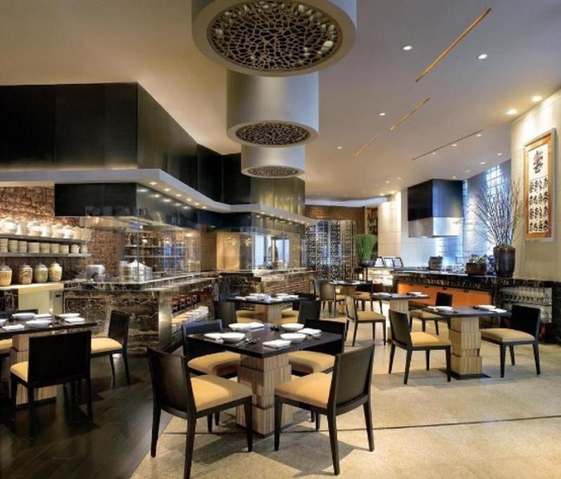 Nanjing Road, An Ihg Hotel