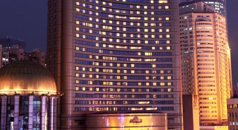 Nanjing Road, An Ihg Hotel 5*